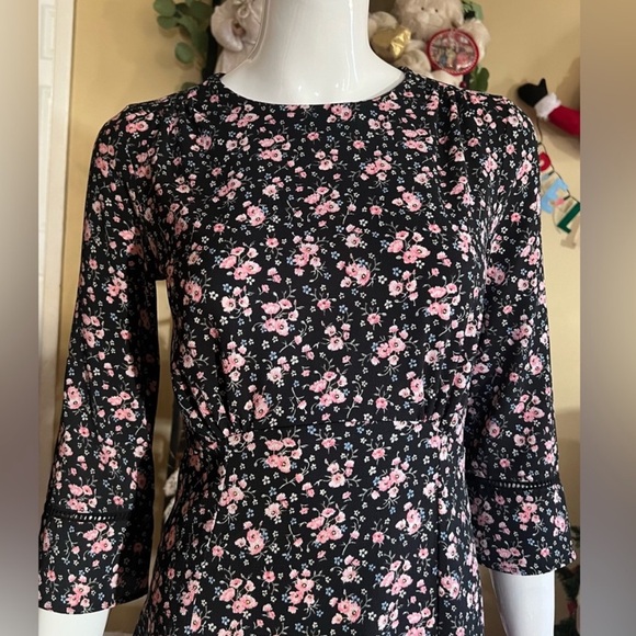 H&M Divided Floral Quarter Sleeve Mini Dress Size 4 💖 - Picture 3 of 12